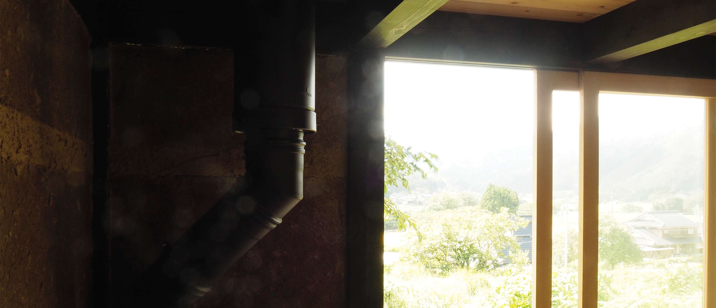 トップクラスの断熱性、耐久性。性能・価格で選ぶならDINAKの煙突